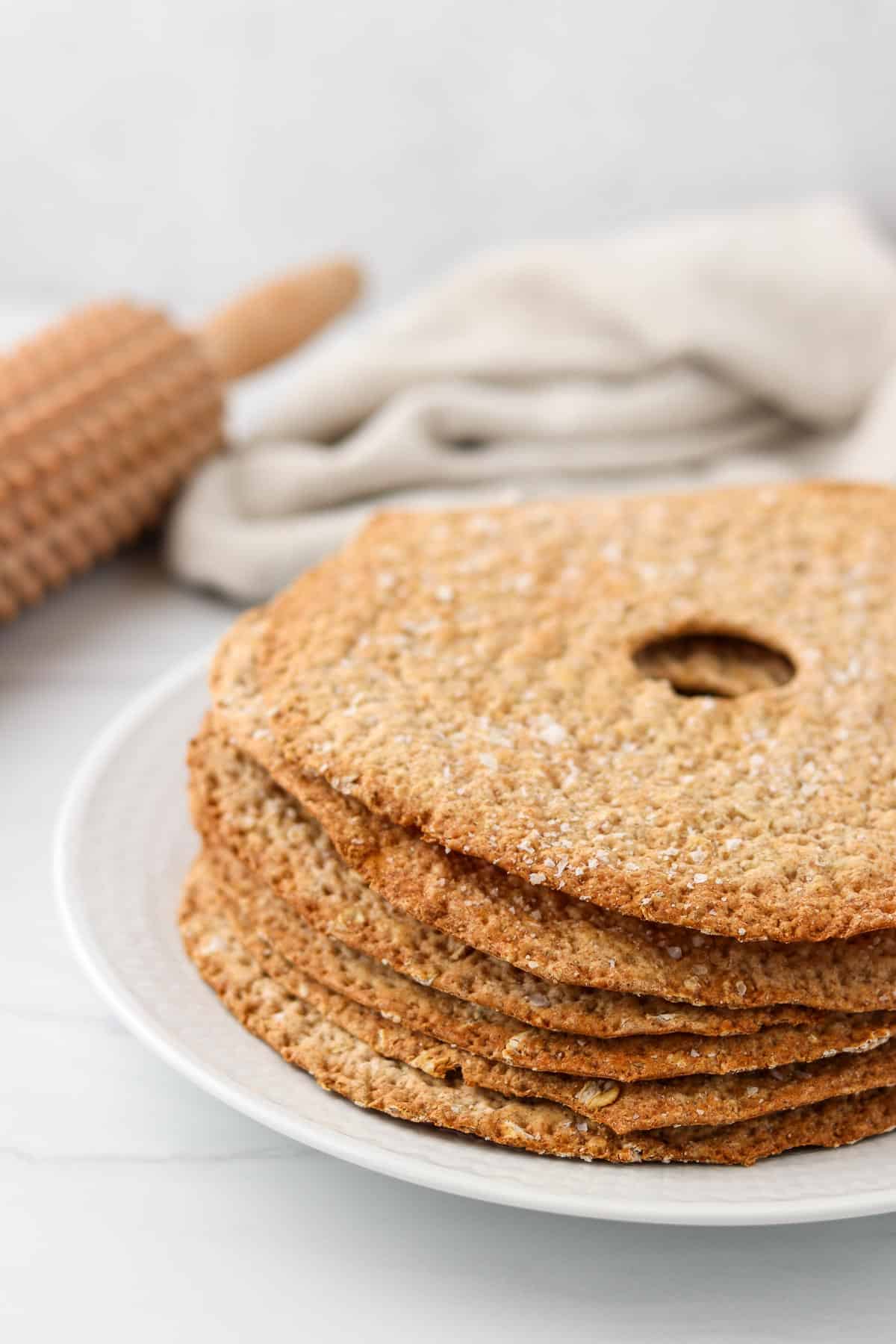 Easy Swedish Crispbread (Knäckebröd)